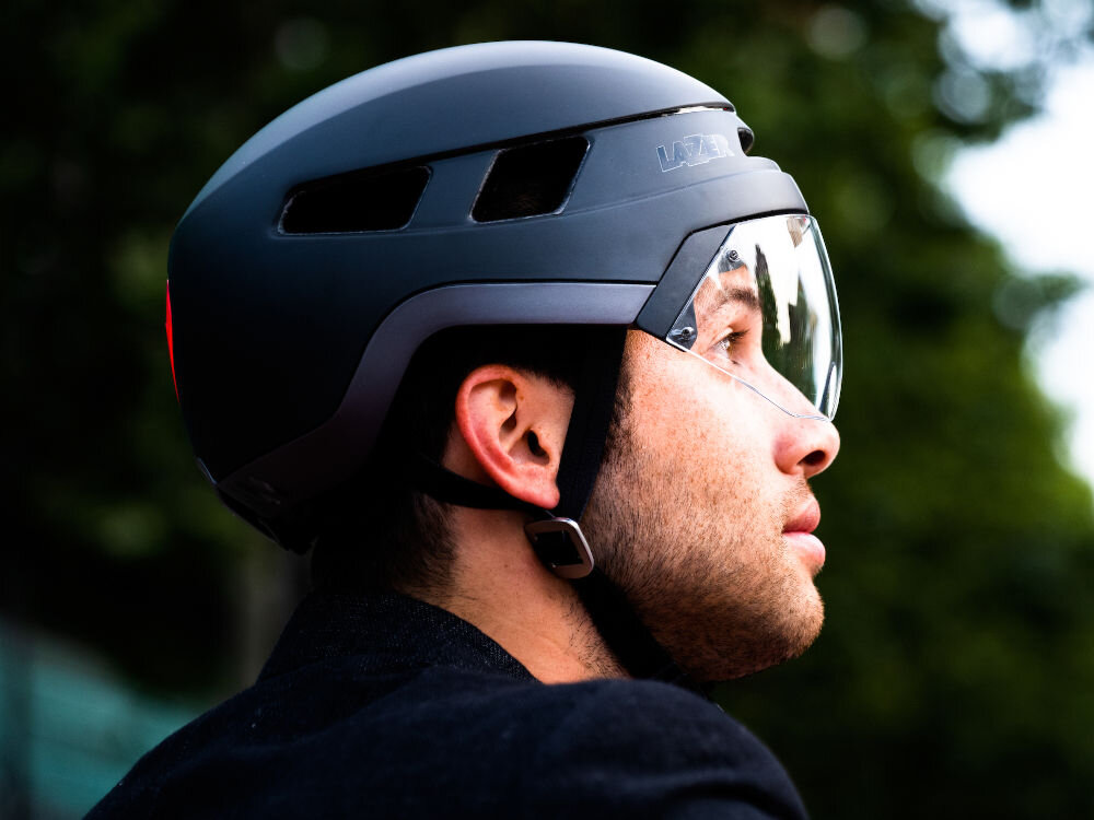 Kask rowerowy LAZER Urbanize Czarny Miejski - bezpieczenstwo  