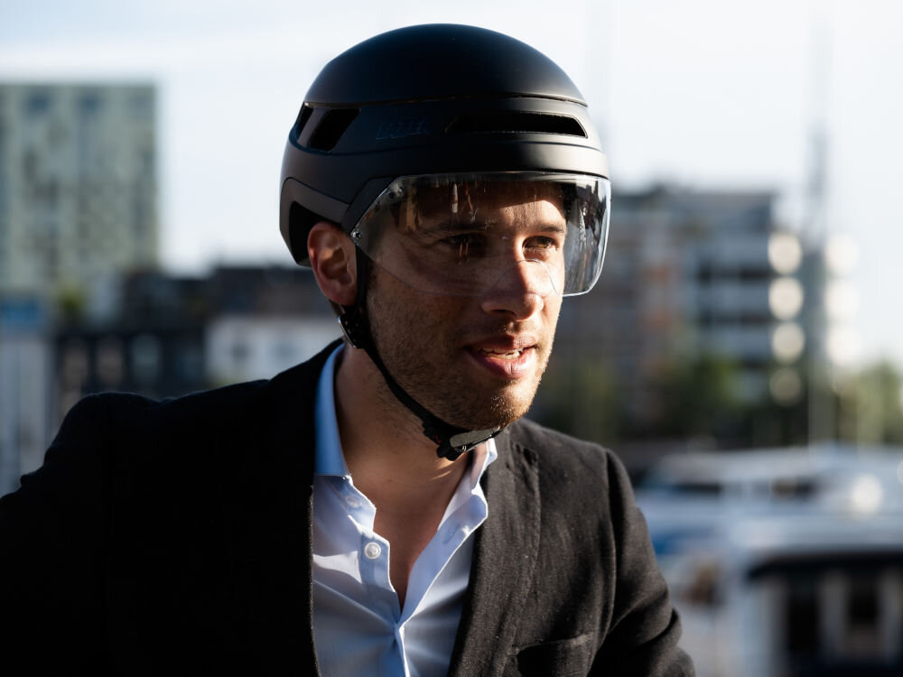 Kask rowerowy LAZER Urbanize Czarny Miejski - Nowoczesna konstrukcja 