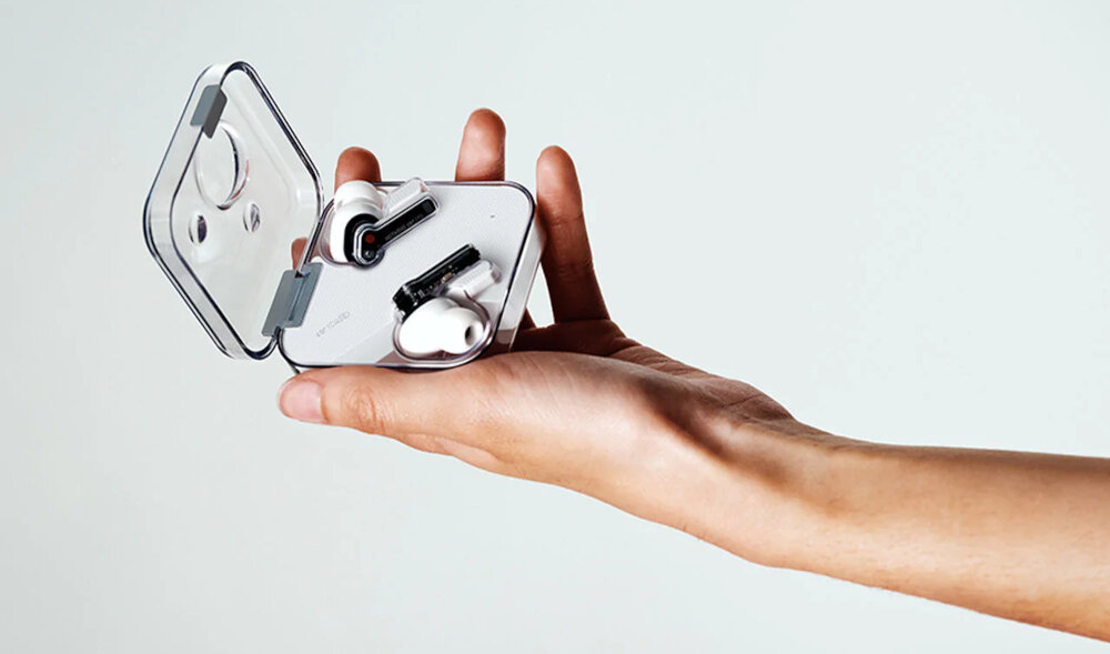 Słuchawki dokanałowe NOTHING Ear 1 Biały dźwięk moc łączność szumy redukcja szumów hałas głośność zakres częstotliwość waga zasilanie ładowanie złącze port wtyczka działanie etui smartfon sterowanie wygoda muzyka