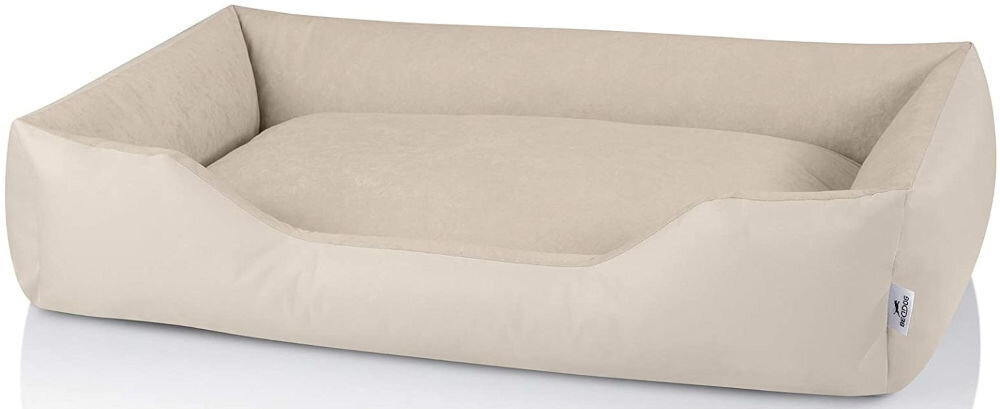 Legowisko dla psa BEDDOG Zara XXL bezowy Zdjęcie produktowe na białym tle. Puste, beżowe, prostokątne legowisko dla psa o podniesionych bokach. Widoczna jest metka z logo w prawym dolnym rogu.