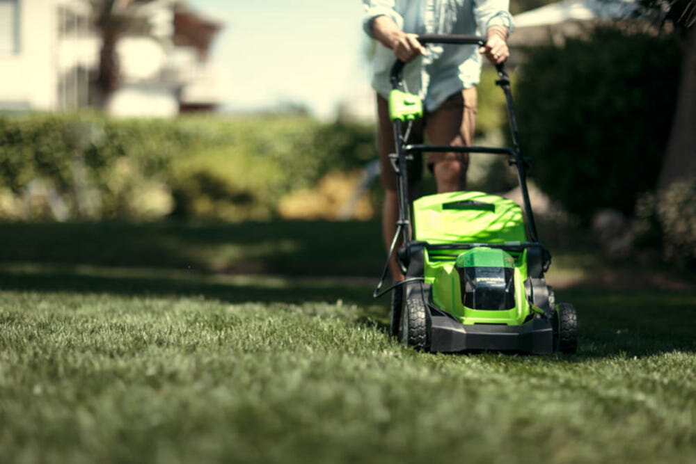 Kosiarka akumulatorowa GREENWORKS G40LM41K4 obudowa z wysokiej jakosci tworzywa sztucznego ABS wysoka odpornosc na uszkodzenia mechaniczne