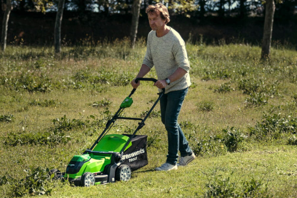 Kosiarka akumulatorowa GREENWORKS G40LM41K4 noze z wysokiej jakosci stali precyzyjnie wyszlifowane szerokosc robocza 41 cm do trawnikow o powierzchni do 600 m2