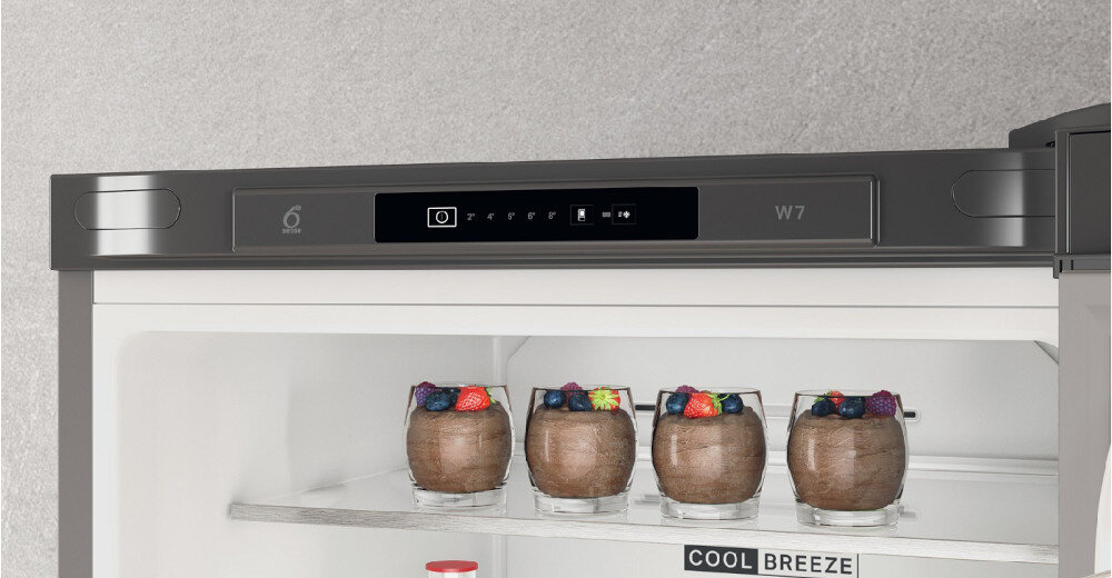 LODÓWKA WHIRLPOOL W7X 81I W wyświetlacz wewnątrz