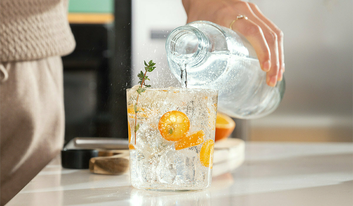 SATURATOR SODASTREAM SPIRIT CZARNY +3 BUTELKI + SYROP 7UP instrukcja obslugi