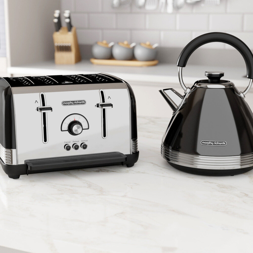 Czajnik MORPHY RICHARDS Venture