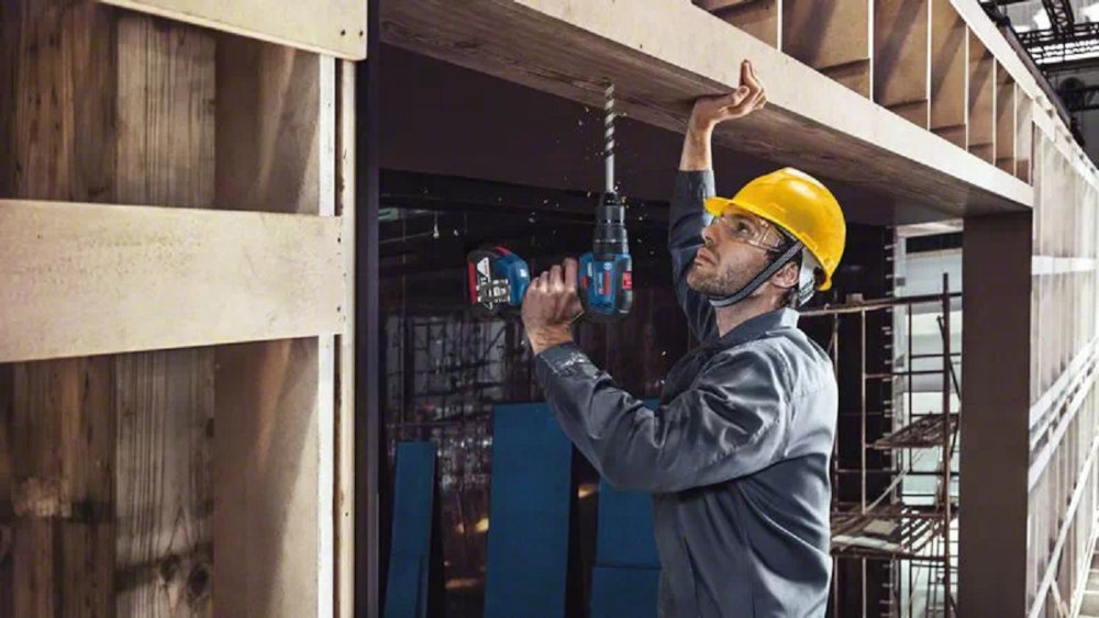 Wiertarko-wkrętarka Bosch GSR 18V-50 automatyczna blokada samozaciskowy uchwyt