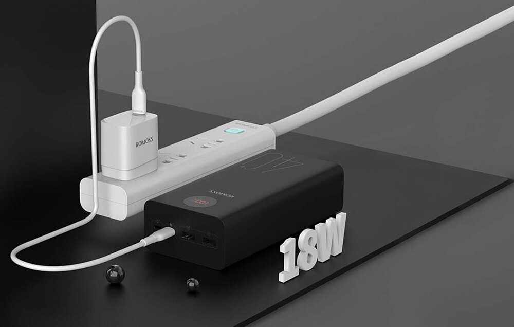 Powerbank ROMOSS PEA40 pojemność moc porty wyjścia USB-A USB typ-C ładowanie szybkość ekran diody wymiary waga odporny bezpieczny