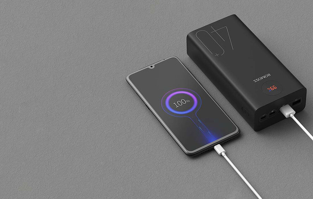Powerbank ROMOSS PEA40 pojemność moc porty wyjścia USB-A USB typ-C ładowanie szybkość ekran diody wymiary waga odporny bezpieczny