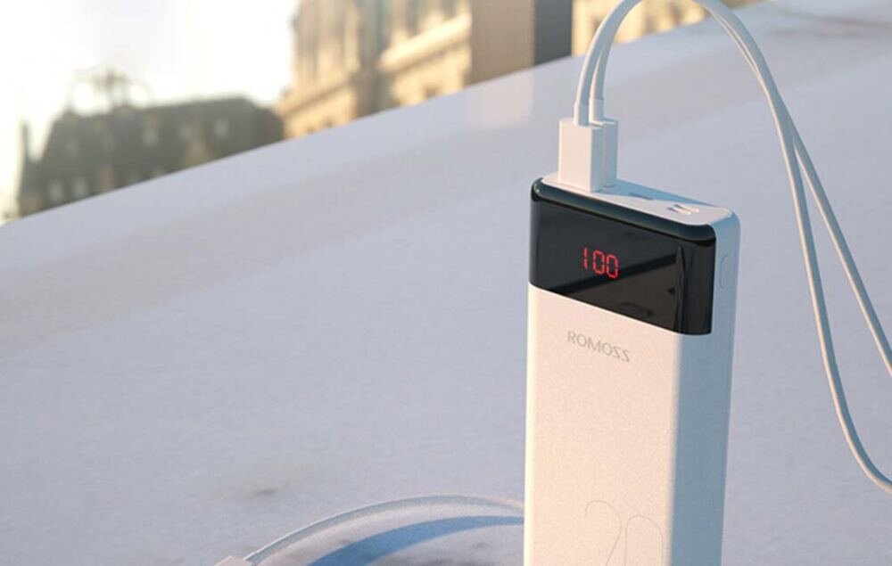 Powerbank ROMOSS LT20PS 20000mAh Biały kompaktowy poręczny lekki