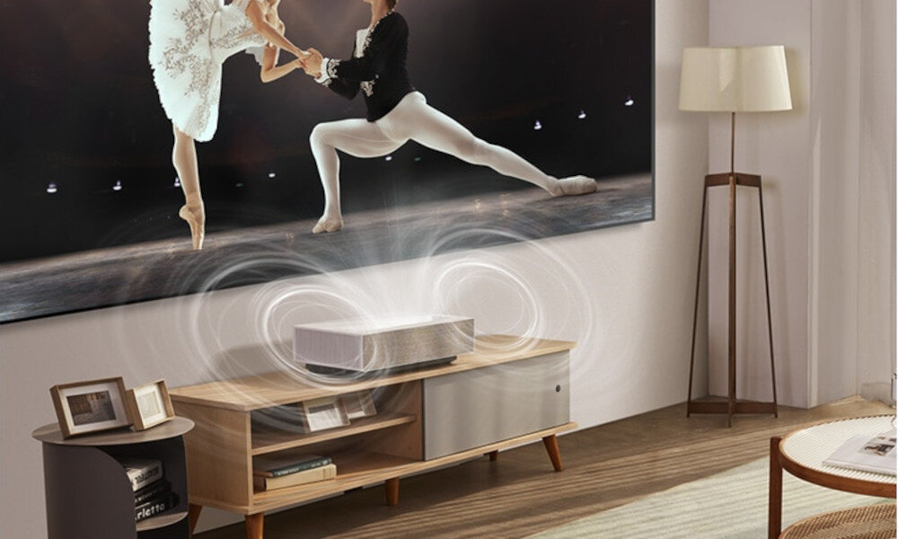 Projektor LG CineBeam HU715QW swietne brzmiace glosniki