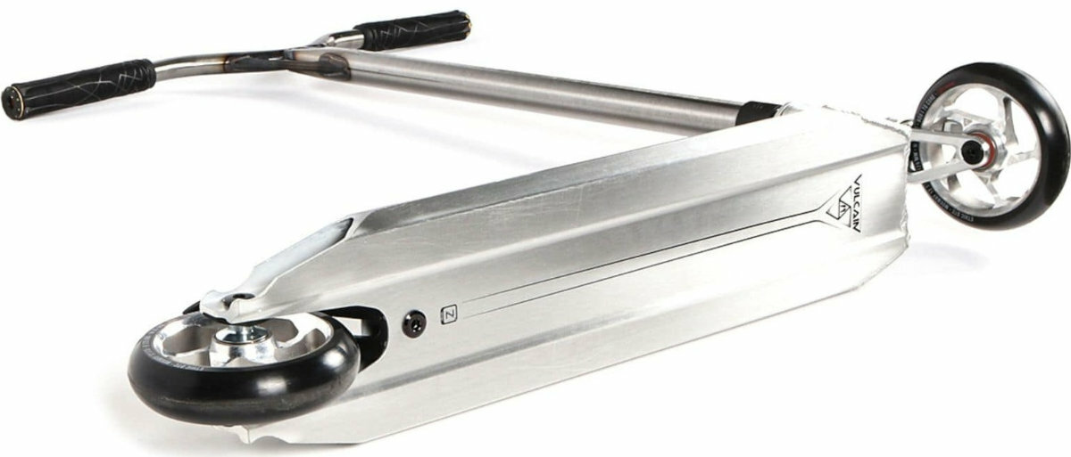 Hulajnoga wyczynowa ETHIC Vulcain Czarny kola lozyska abec 9