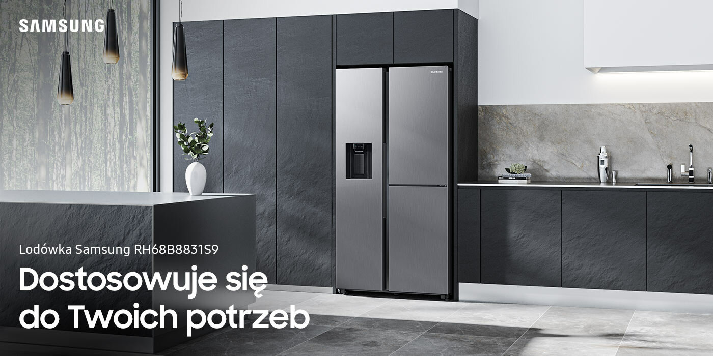 Trzydrzwiowa lodówka Samsung RH68B8831S9 stojąca w minimalistycznie zaprojektowanej kuchni – pokazany na zdjęciu model możesz obejrzeć w sklepach Media Expert Trzydrzwiowa lodówka Samsung RH68B8831S9 stojąca w minimalistycznie zaprojektowanej kuchni – pokazany na zdjęciu model możesz obejrzeć w sklepach Media Expert