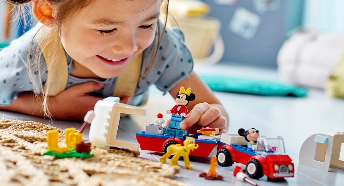 LEGO Disney Mickey and Friends Myszka Miki i Myszka Minnie na biwaku 10777 kreatywna zabawa prawidłowy rozwój merytoryczny dziecka klocki figurki minifigurki bez zasilania klasyczna zabawa wysoka jakość lego wielogodzinna zabawa Odkrywaj dziką przyrodę 