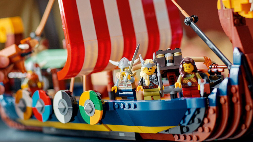 LEGO Creator Statek wikingów i wąż z Midgardu - tarcza