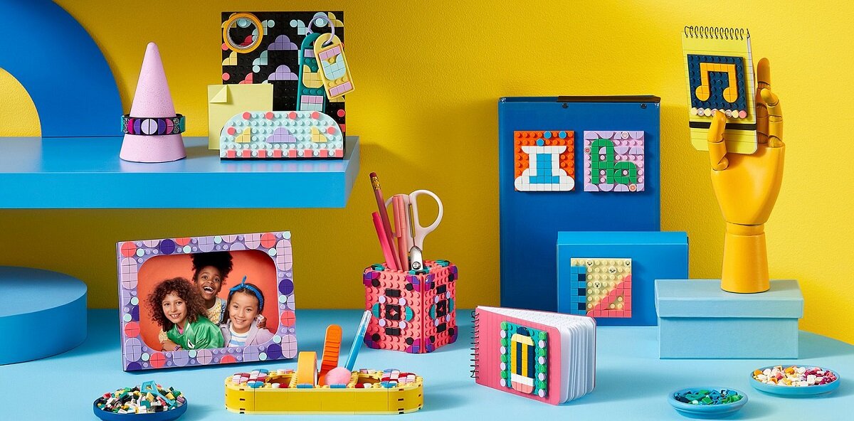 LEGO DOTS Pojemnik z uroczą pandą 41959 Nieograniczone możliwości zabawy i wyrażania siebie Dzieci mogą odkryć, jak wielką radość dają klocki LEGO
