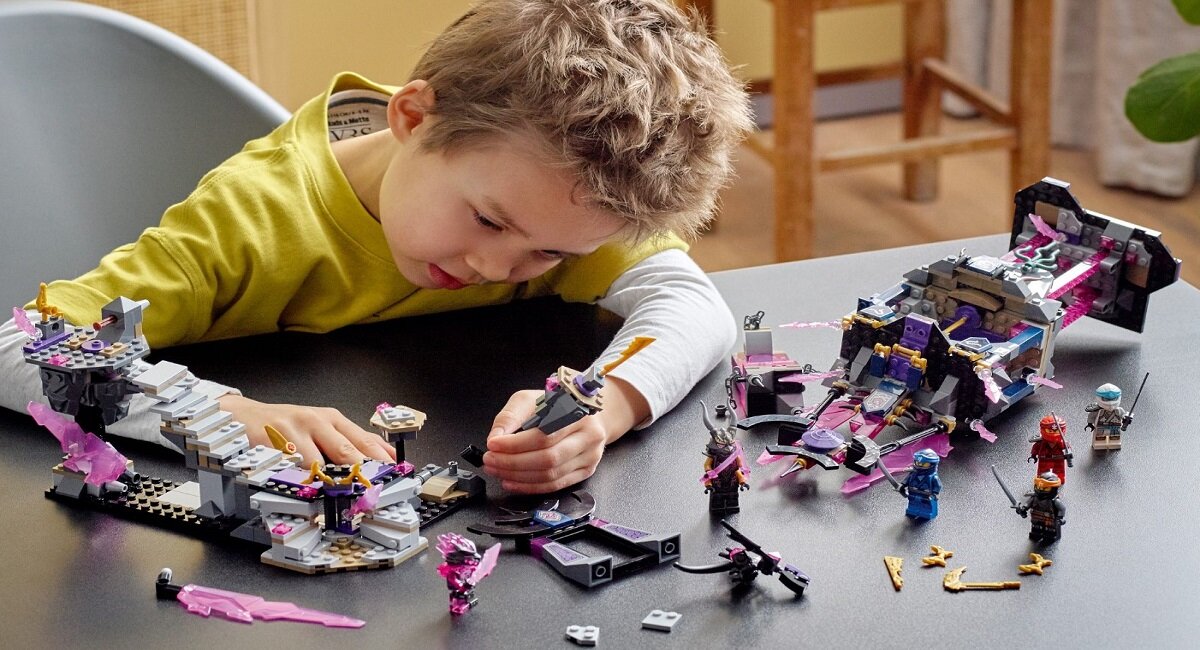 LEGO Ninjago Świątynia kryształowego króla 71771 Wesoła cyfrowa zabawa dla konstruktorów LEGO