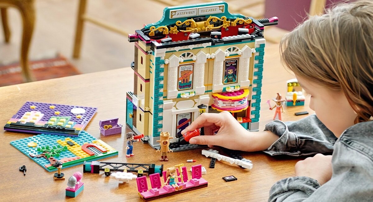 LEGO Friends Szkoła aktorska Andrei 41714 dla miłośników teatru Od lat dla Was