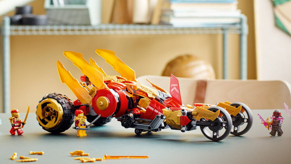 LEGO Ninjago Złoty smoczy ścigacz Kaia - prezent