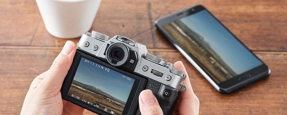 Aparat FUJIFILM X-T30 II zdjęcia obiektyw ekran wizjer ogniskowa przysłona migawka obudowa bateria zasilanie filmy nagrywanie rozdzielczość matryca rozmiar przekątna tryby iso montaż lampa światło przyciski sterowanie menu kontrast jasność balans bieli filtry cmos karta pliki format zapis seria