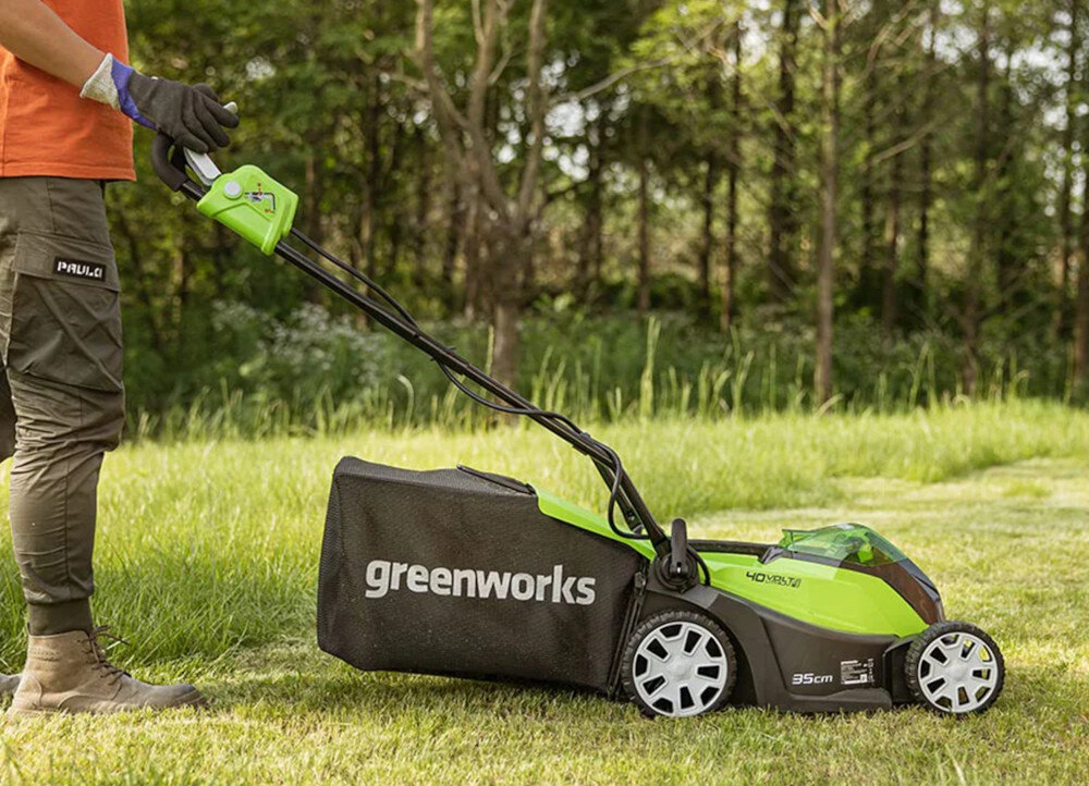 Kosiarka akumulatorowa GREENWORKS G40LM35 kosz pojemny siatkowy pojemnosc 40 litrow