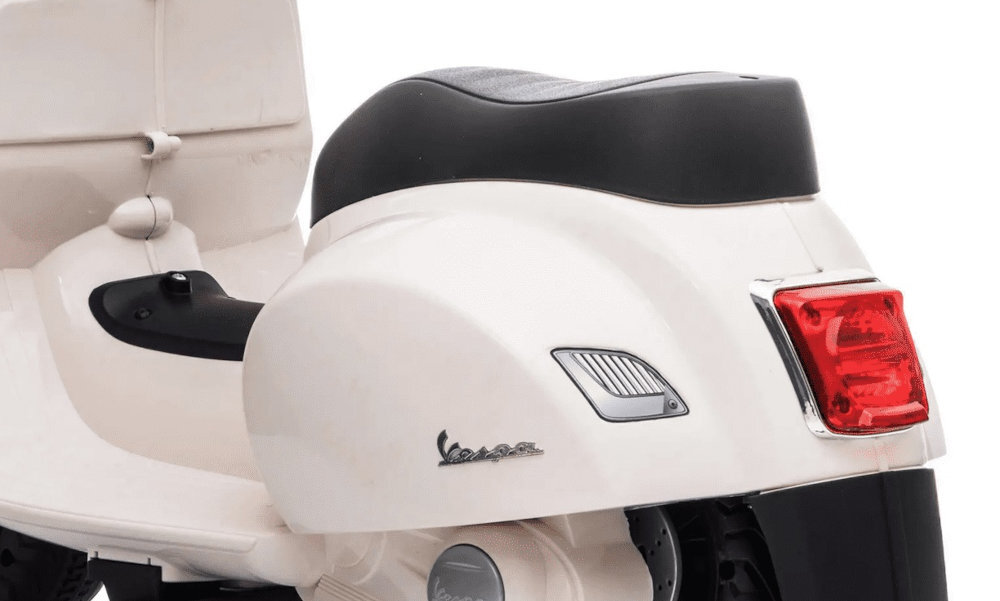 Motorek dla dziecka SUN BABY Scooter Vespa akumulator trwałość