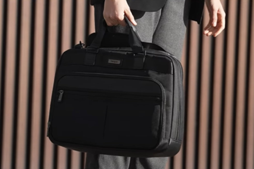 Torba na laptopa TARGUS Mobile Elite Slimcase 13-14 cali Czarny wygoda podróz szkoła praca pojemność wielkość funkcjonalność