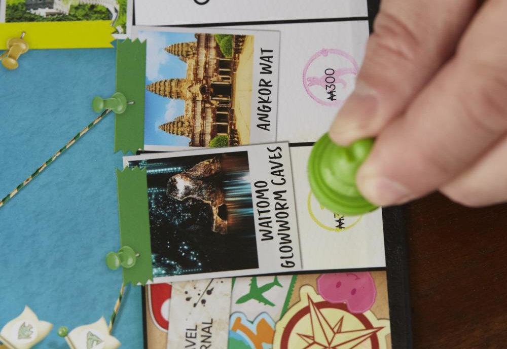 Gra planszowa HASBRO Monopoly Podróż dookoła świata F4007 kupuj najwieksze zabytki