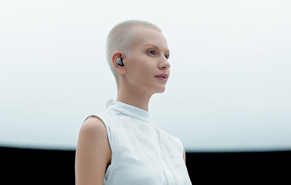 słuchawki dźwięk brzmienie bezprzewodowe etui ładowanie czas pracy bluetooth sterowanie obsługa jakość dźwięk