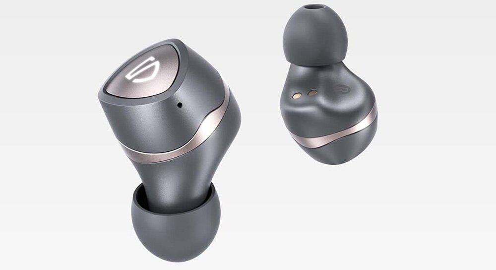 słuchawki dźwięk brzmienie bezprzewodowe etui ładowanie czas pracy bluetooth sterowanie obsługa jakość dźwięk