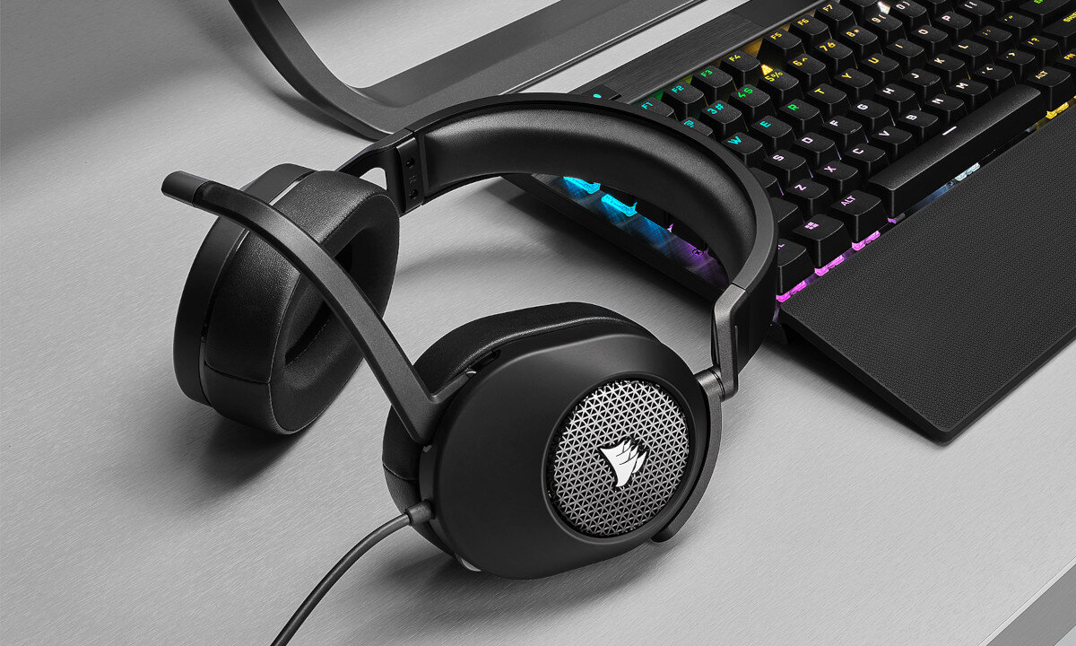 Sluchawki CORSAIR HS65 Surround Czarny dla wymagajacych uzytkownikow