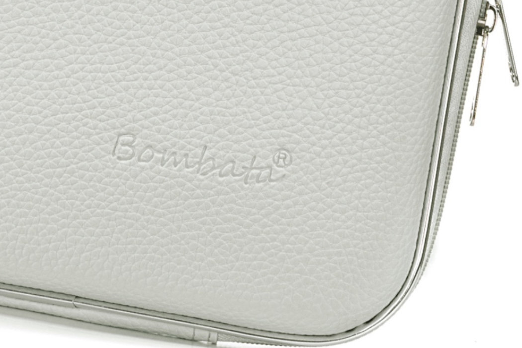 Torba na laptopa BOMBATA Medio 13 - 14 cali styl funkcjonalność przegrody pasek premium wyposażenie