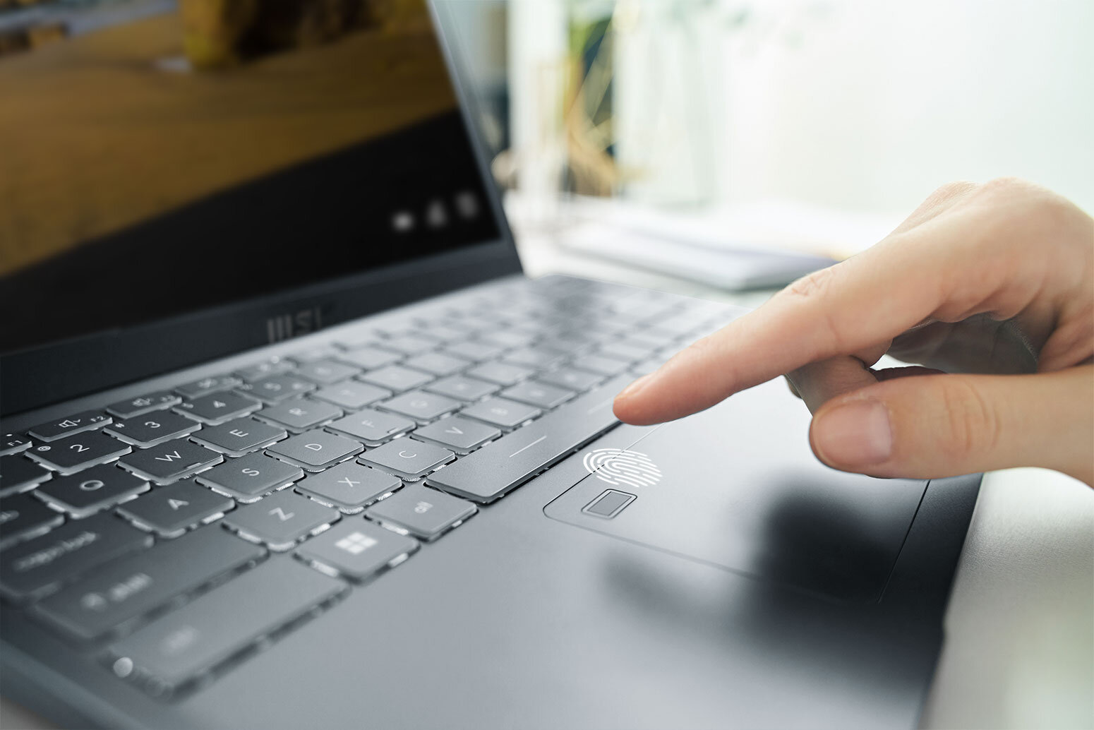 Laptop MSI Prestige A12UC - Windows Hello