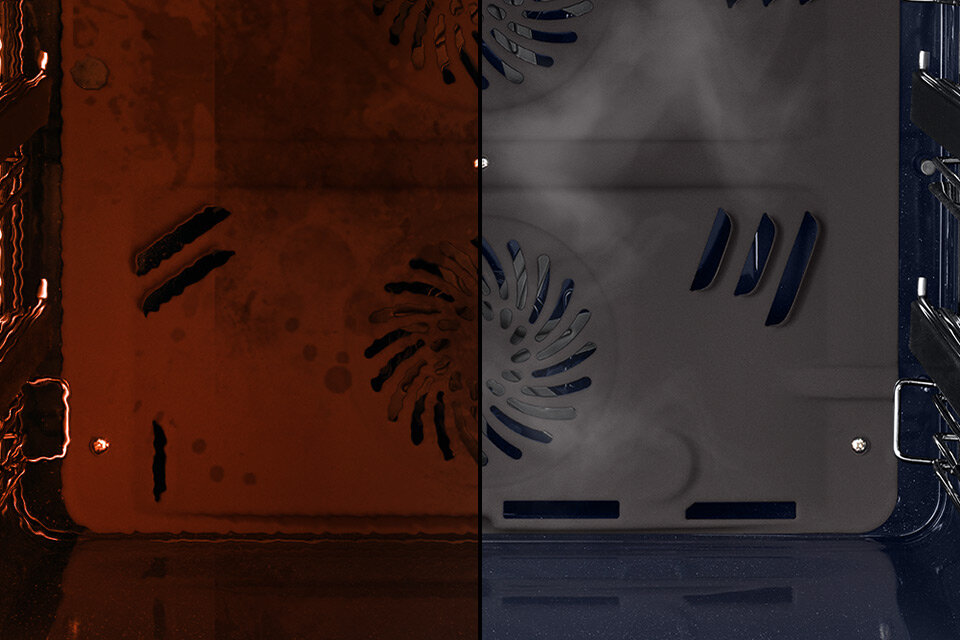 Proces czyszczenia katalitycznego odbywający się we wnętrzu piekarnika Samsung Steam Cook Proces czyszczenia katalitycznego odbywający się we wnętrzu piekarnika Samsung Steam Cook