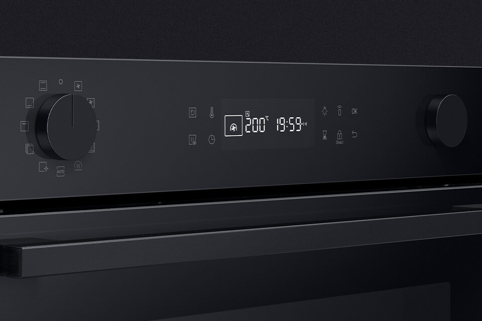 Jak pokazuje zdjęcie, po obu stronach czytelnego wyświetlacza umieszczone są przydatne pokrętła Jak pokazuje zdjęcie, po obu stronach czytelnego wyświetlacza umieszczone są przydatne pokrętła