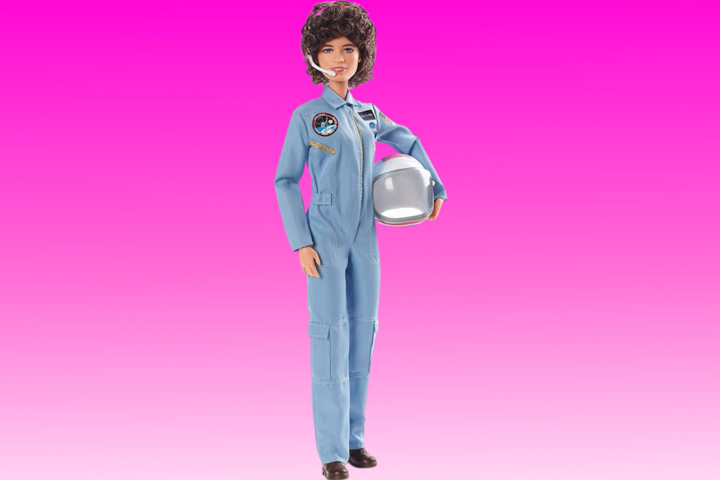 Barbie Signature Inspiring Woman Sally Ride FXD77 Lalka - niskie ceny i ...