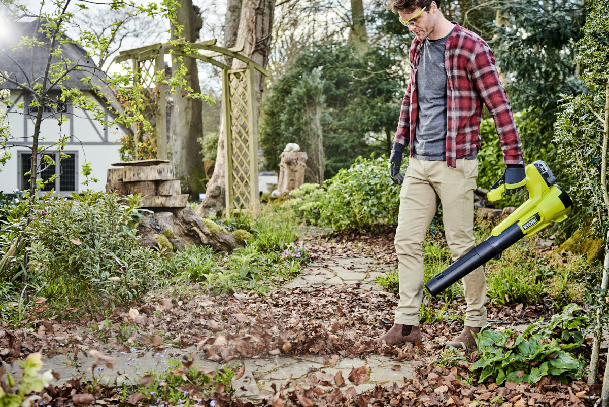 Dmuchawa do liści RYOBI RY18BLA-0 wydajne narzedzie z funkcja dmuchania