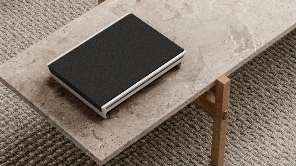 Głośnik multiroom BANG & OLUFSEN Beosound Level Złoty dźwięk wysoka jakość brzmienie łączność połączenie ładowanie wizualne aplikacja  