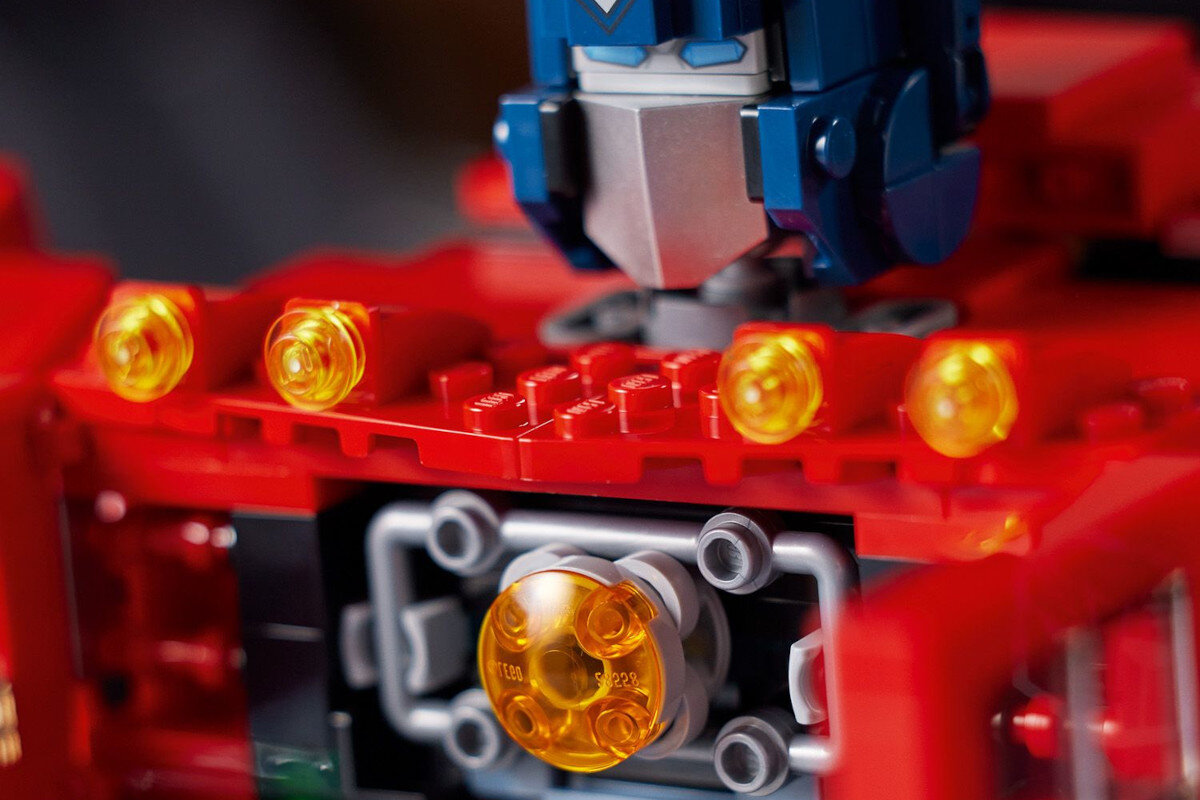 LEGO Icons Optimus Prime 10302 matryca przywodztwa