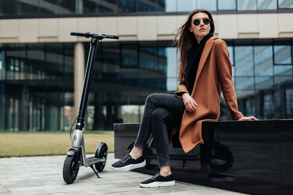 HULAJNOGA ELEKTRYCZNA JIVR SCOOTER wyswietlacz