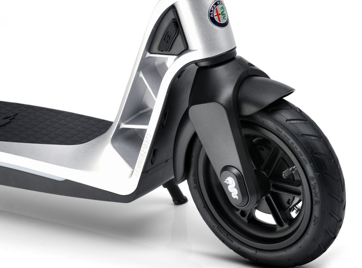 Hulajnoga elektryczna ALFA ROMEO Aro 2022 solidne wykonanie hulajnogi