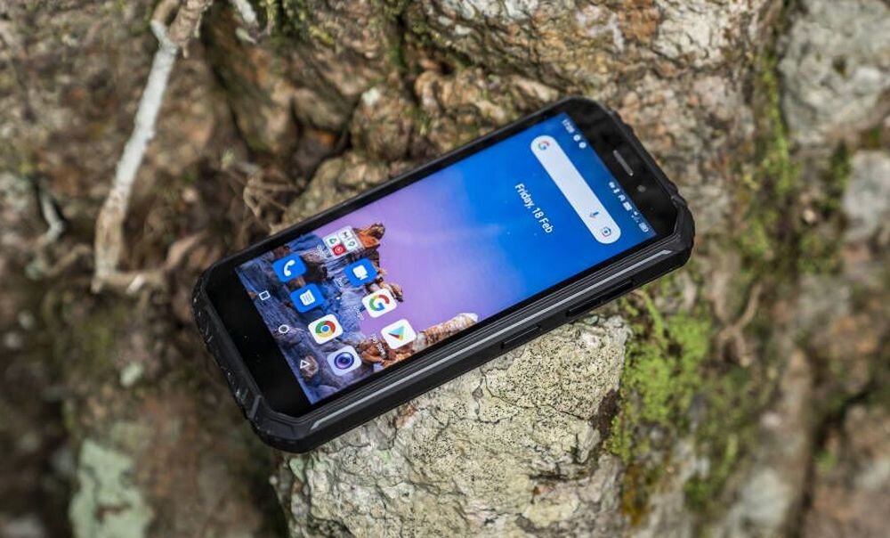 Smartfon OUKITEL WP18   ekran bateria aparat procesor ram pamięć pojemność rozdzielczość zdjęcia filmy opis dane cechy blokady system łączność wifi bluetooth obudowa szkło odporność porty muzyka transfer sieć przekątna matryca waga czujniki oled amoled ips