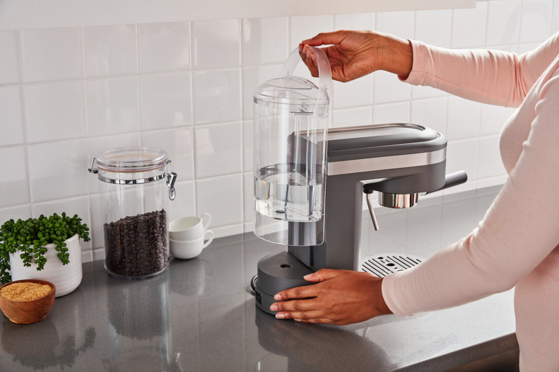 Ekspres KITCHENAID 5KES6403EDG pojemnosc 1,4l komfort wygoda uzytkowanie