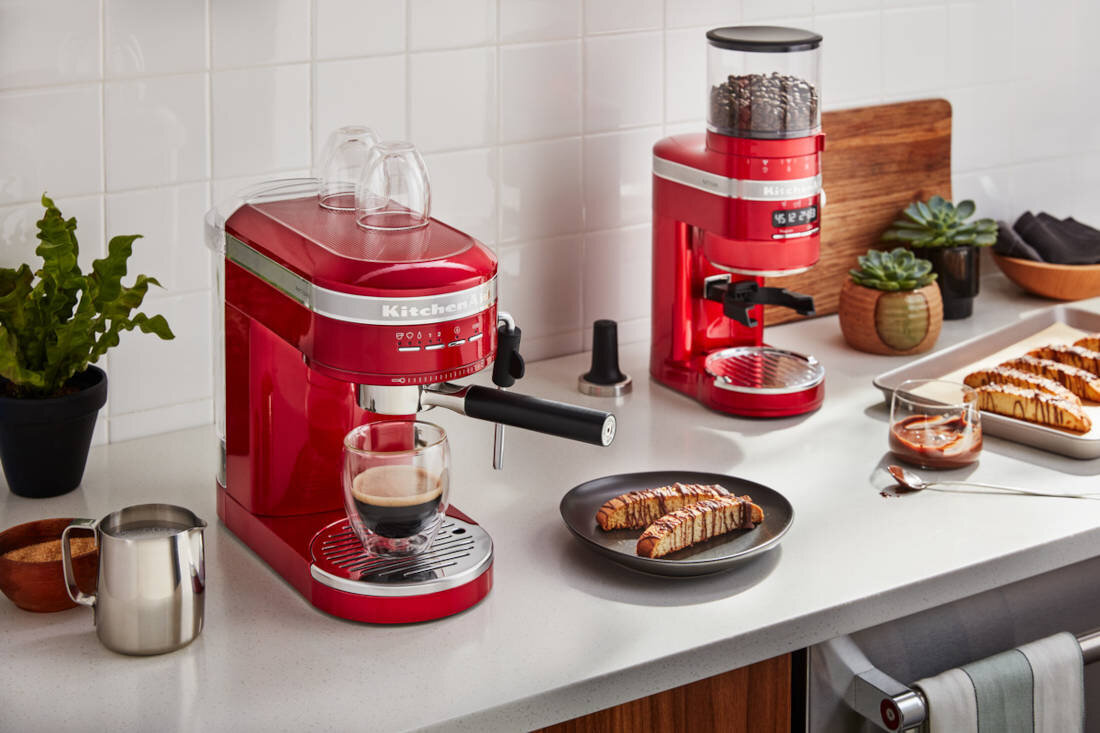 Mlynek do kawy KITCHENAID 5KCG8433EER Czerwony Technologia antystatyczna bezproblemowe mielenie porzadek