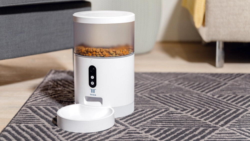 Dozownik karmy TESLA Smart Pet Feeder Camera Łatwa obsługa połączenie sieć Wi-Fi język polski Prosty montaż łatwość czyszczenia
