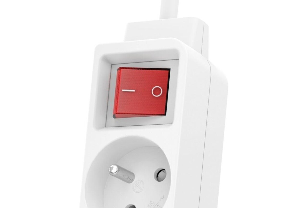 zdjęcie listwy zasilającej z szybkim ładowaniem USB.