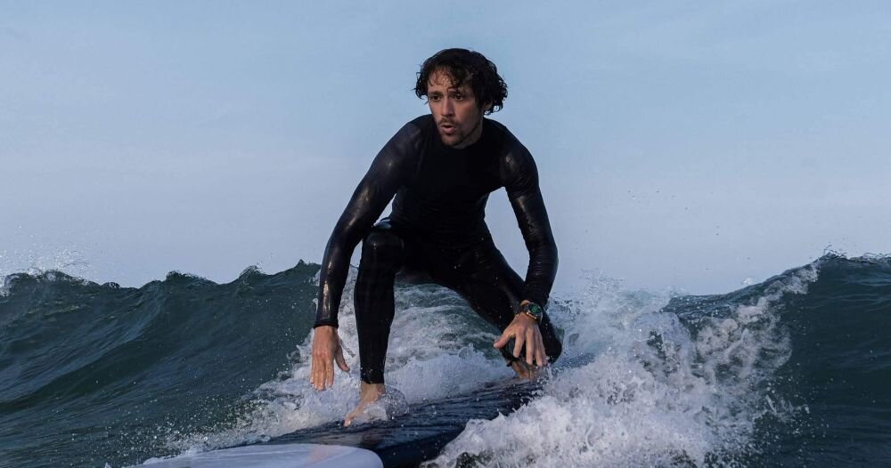 Smartwatch AMAZFIT T-Rex 2 ekran bateria czujniki zdrowie sport pasek ładowanie pojemność rozdzielczość łączność sterowanie krew puls rozmowy smartfon aplikacja 