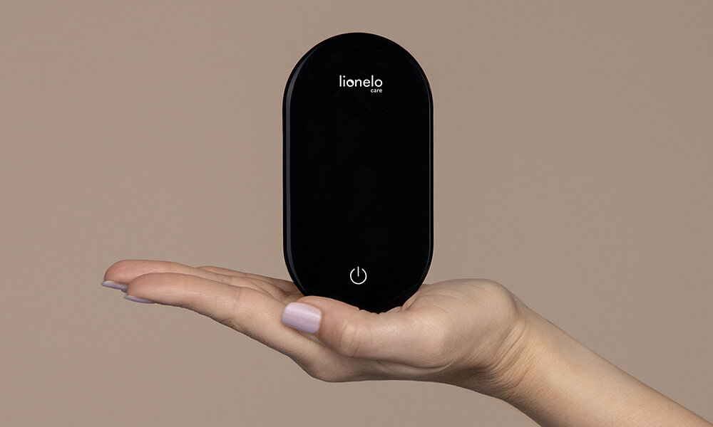 Laktator LIONELO Fidi Go Grey Stone mobilny czytelny wyświetlacz ekran dotykowy LCD monitorowanie łatwa obsługa wygoda