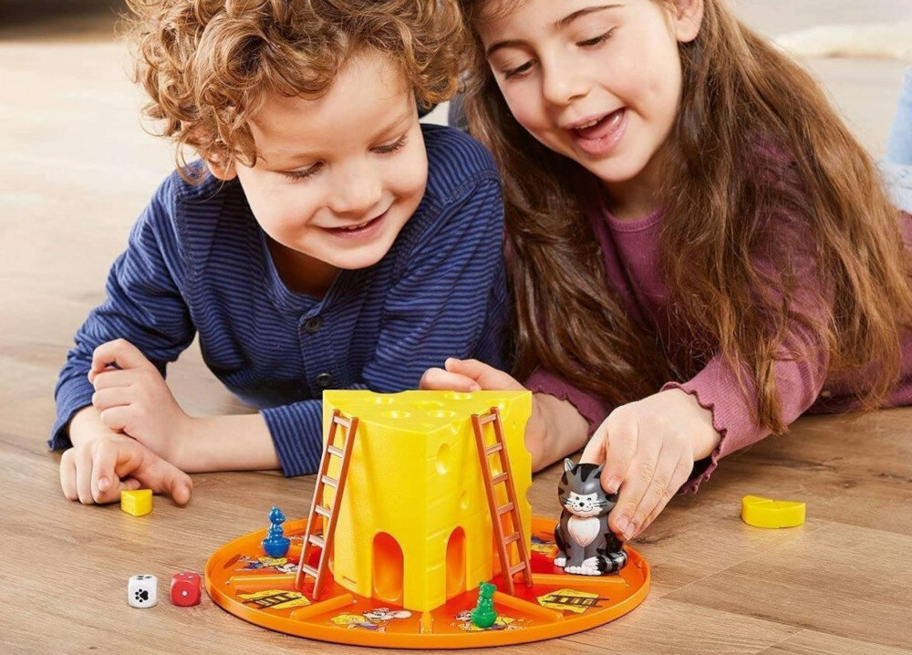 Gra planszowa RAVENSBURGER Cat & Mouse 24563 zdrowa rywalizacja