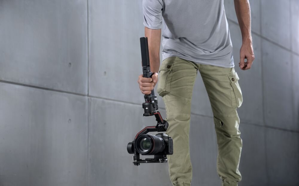 Gimbal DJI RS 3 fotografia stabilizacja nagrywanie żyroskop uchwyt zasilanie ładowanie bateria tryby przyciski złącza porty kompatybilność udźwig wykonanie pojemność 