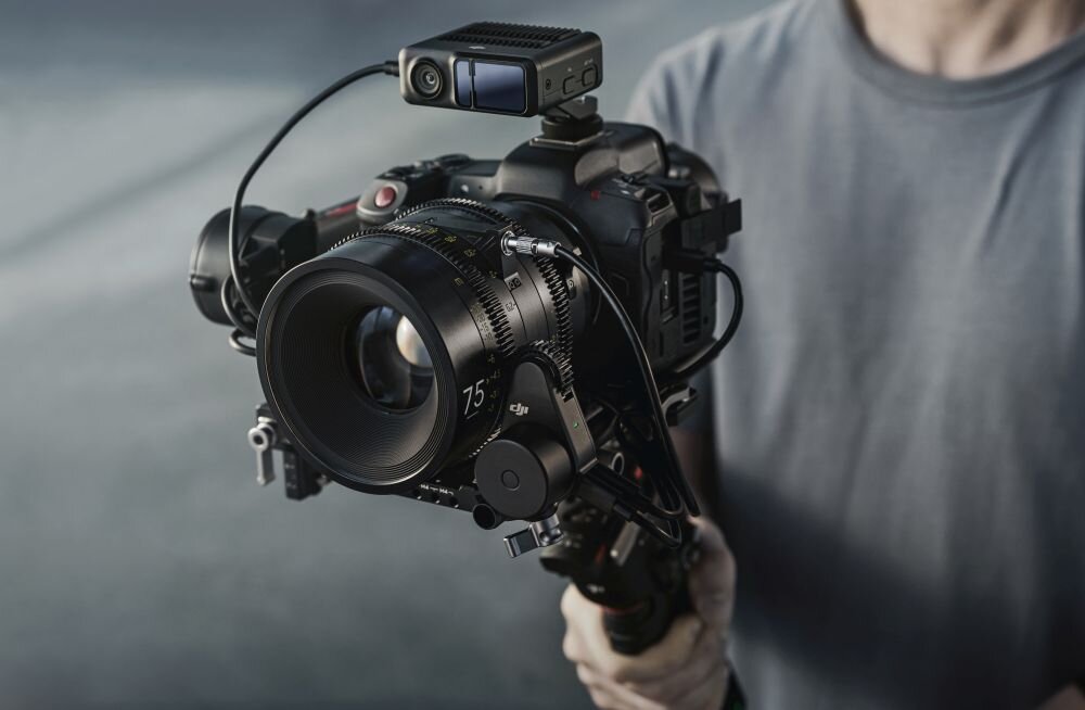 Gimbal DJI RS 3 Pro fotografia stabilizacja nagrywanie żyroskop uchwyt zasilanie ładowanie bateria tryby przyciski złącza porty kompatybilność udźwig wykonanie pojemność